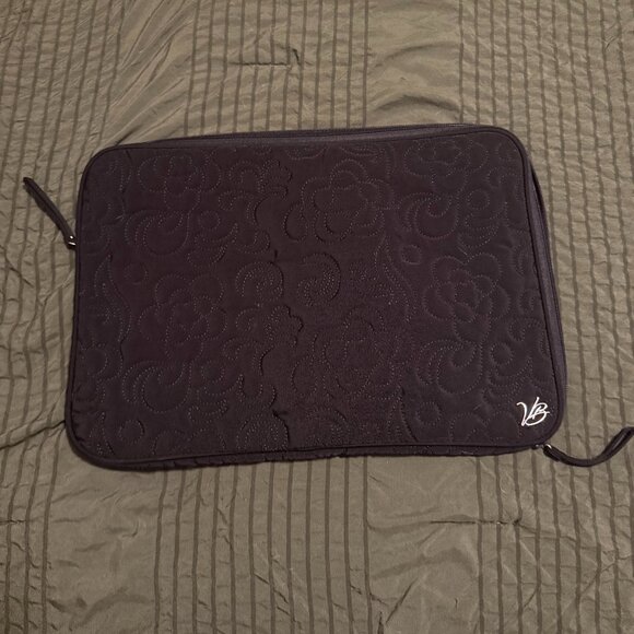 Vera Bradley Handbags - Vera Bradley Quilted Padded Laptop Sleeve Floral - NWOT - 17x12 inch